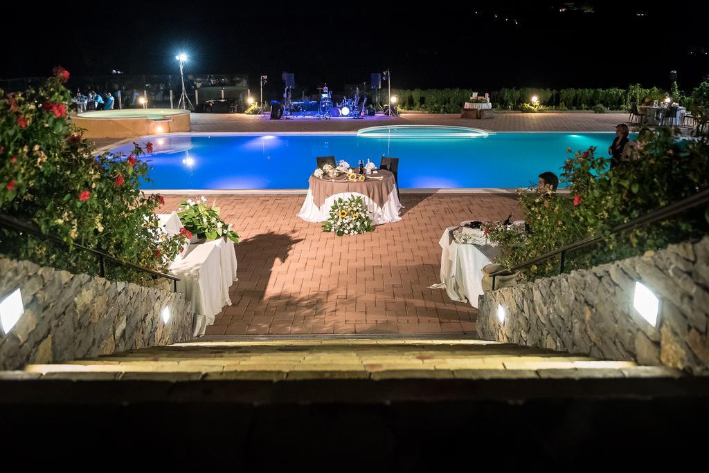 Valle Himara Guest House Piana Degli Albanesi Luaran gambar