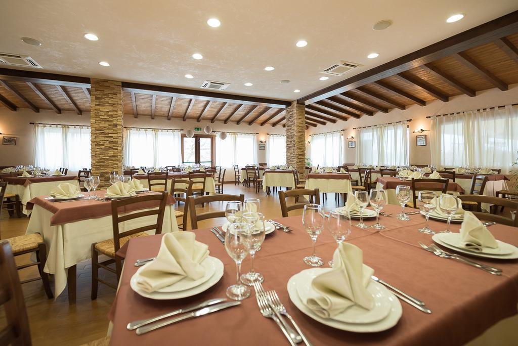 Valle Himara Guest House Piana Degli Albanesi Luaran gambar