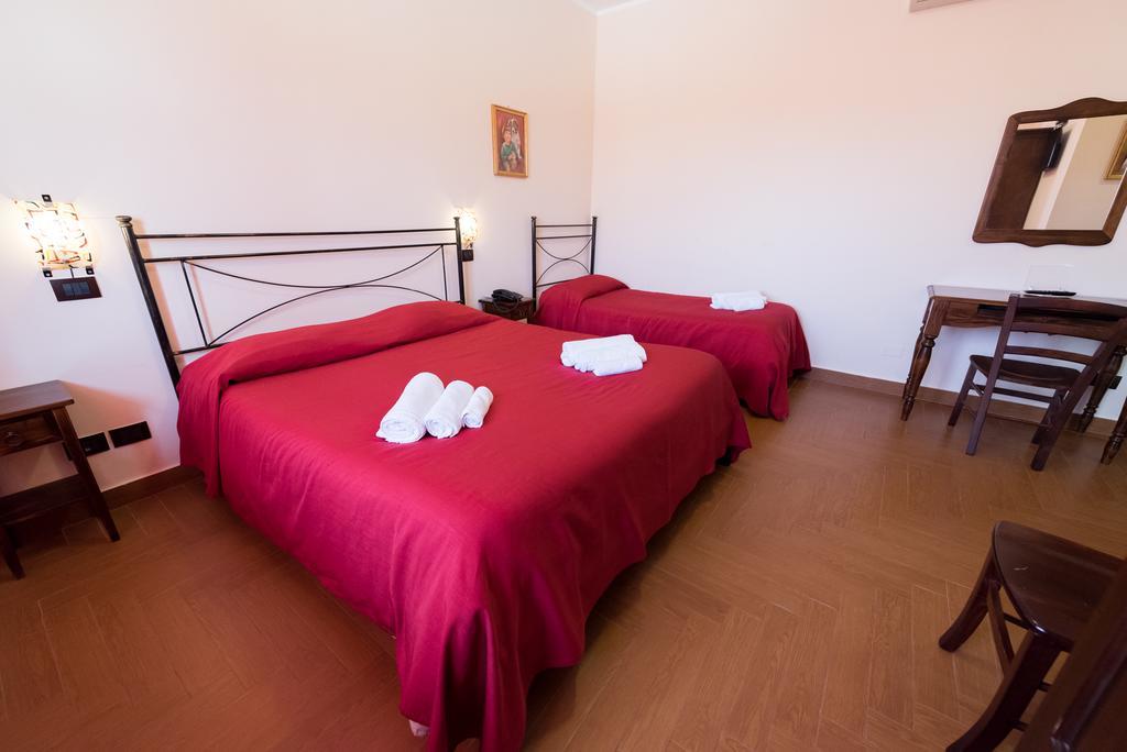 Valle Himara Guest House Piana Degli Albanesi Luaran gambar